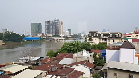 Large Room for rent at Chbar Ampov- បន្ទប់ជួលនៅច្បារអំពៅ $110/month