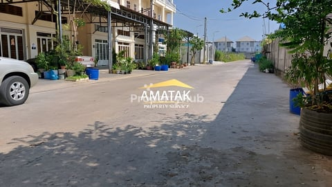 ផ្ទះល្វែងលក់ សំណងថ្មី