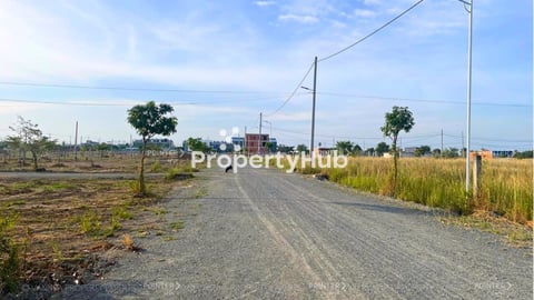 ដីកែងលក់នៅជិតផ្សារព្រែកជ្រៃ