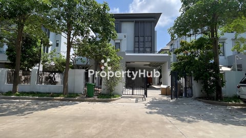 Queen Villa For Rent in Borey Chip Mong Landmark 271