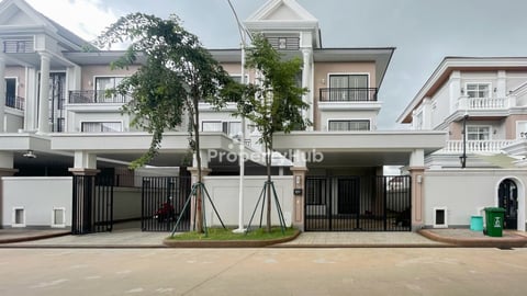Twin Villa for Sale in Borey Peng Huoth Eco Romance