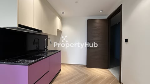 Condo Urgent sale 1bed Time Square 5