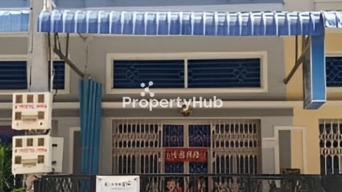 ផ្ទះលក់ ក្បែរអុីអន៣ ជិតផ្លូវ60m