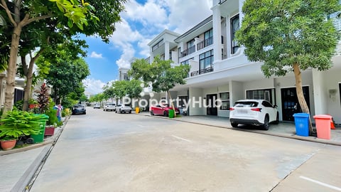 🏘 វីឡាកូនកាត់ (LA) សម្រាប់ជួល ក្នុងបុរី ប៉េងហួត60ម