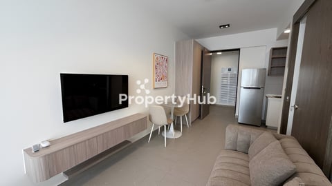 Urban Village /Studio room for rent