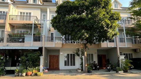 Villa For rent in Borey Phnom Penh Thmey Street Trong Mon