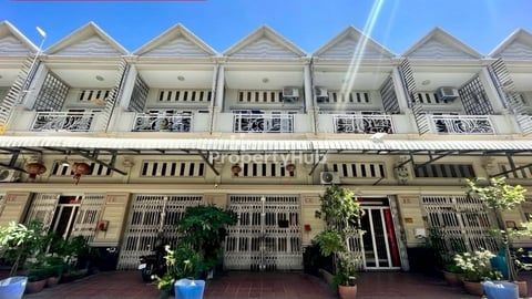 💥ផ្ទះល្វែង លក់បន្ទាន់ខ្លាំង! តម្លៃក្រោមទីផ្សារខ្លាំង! ម្តុំទួលសង្កែ (Code: F-00