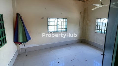 ផ្ទះលក់ជាប់ផ្លូវជាតិលេខ2