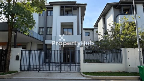 🏠វីឡាភ្លោះសម្រាប់លក់ នៅក្នុងបុរីជីបម៉ុងលែនម៉ាក 60m