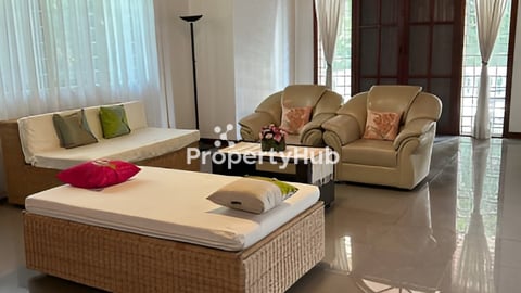 Villa For Rent  With Nice Pool In Khan Tuolkouk Area