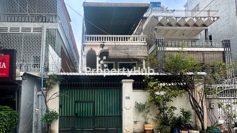 Retail Space For Rent 250sqm in BKK1