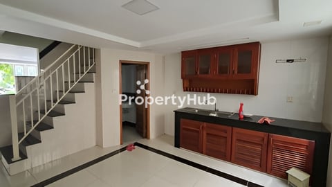 ជិតអុីអន២ ជិត សាលាធនាគាNBC ជិត បសស