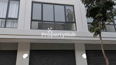 ផ្ទះអាជីវកម្មជួលនៅបុរី ជីបម៉ុង 6A