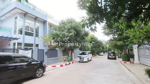 4 Bedroom Villa for Rent in Koh Pich