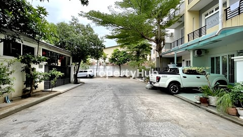 🏘 វីឡាកូនកាត់ ខាង ​​​(LA) ក្នុងបុរី ភ្នំពេញថ្មីរីជិនផាក ត្រូវការលក់បន្ទាន់ខ្លាំ