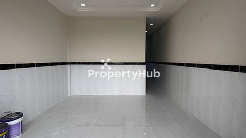 ផ្ទះនៅផ្សារ សុភមង្គល សល់ដីចំហៀង