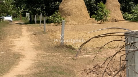 ដីលក់ សង្កាតព្រែកអំពិល ជិតតំបន់ស្វាយជ្រុំ-អរិយខ្សត្រ