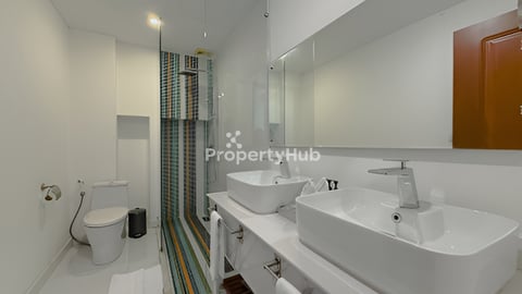 Junior Suite King With Balcony, បន្ទប់គ្រែធំមួយ