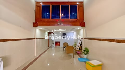 🏘 ផ្ទះល្វែង ក្នុងបុរី ហុងឡាយ ក្រោយផ្សារលូប្រាំ ត្រូវការលក់បន្ទាន់ខ្លាំង ​