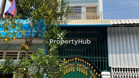 ផ្ទះល្វែងជួល BKK3 350$/month