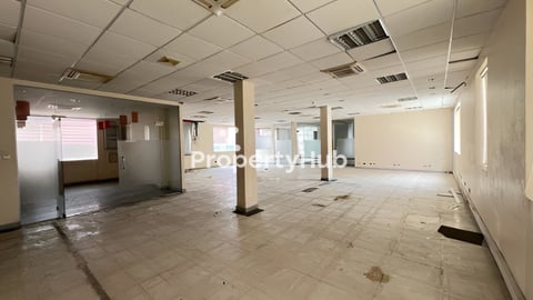 Commerial Building For Rent