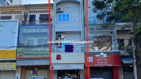 ផ្ទះអាជីវកម្មនៅផ្សារដេប៉ូស្តុបអាងទឹក ដីម្ខផ្ទះសល់ 10 ម៉ែត្រ