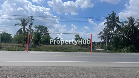 ដីលក់ជាប់ផ្លូវជាតិលេខ 4