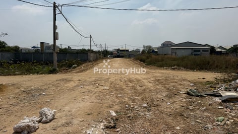 ដីកែងលក់នៅជិតផ្សារAeon2 និងជិតផ្លូវ92