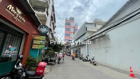 Prime Commercial Land for Sale on Street 454