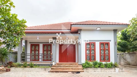 Private Villa for Rent in Sala Kamraeuk Area 
