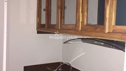 បន្ទប់ជួល