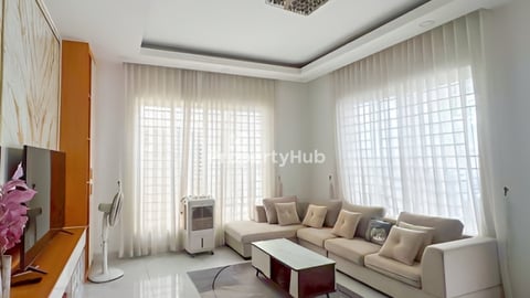 🏠 វីឡា ភ្លោះសម្រាប់លក់  បុរី ML ព្រែកជ្រៃ