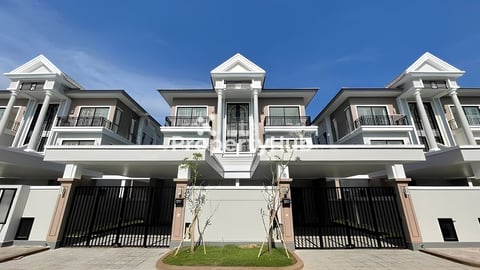 Modern 3 Story Luxury Villa for Sale in Borey Peng Huoth The Mera Garden