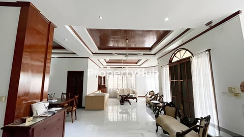 វីឡាអាងទឹកសម្រាប់ជួលនៅ ខណ្ឌទួលគោក | Swimming Pool Villa for Rent in Khan Toul Ko