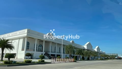 ផ្ទះលក់ / (ជួល 300$/១ខែ មានសំភារះ