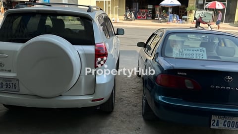 ផ្ទះអាជីវកម្មក្នុងក្រុតាខ្មៅទីតាំល្អកម្រមានលក់ជាប់ផ្លូវជាតិលេខ2ហើយកែងលក់ប្រញាប់ខ