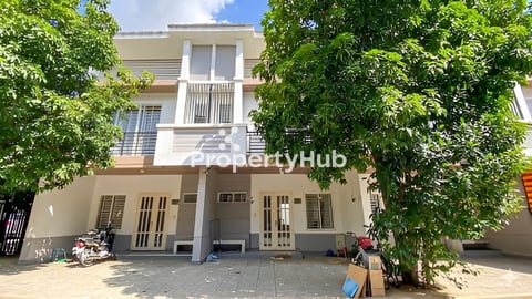 វីឡាកូនកាត់ LC1 លក់បន្ទាន់ខ្លាំងមានតែមួយក្នុងតំបន់