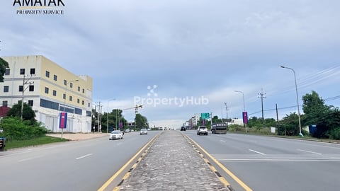 ដី សម្រាប់លក់ ក្រុងព្រះសីហនុ (ស្ថិតលេីផ្លូវជាតិលេខ4)