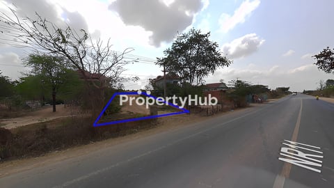 ដីលក់ក្នុងក្រុងព្រៃវែងនៅលើផ្លូវជាតិលេខ11​​ ទំហំដី 13.5m x 100m