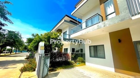 ផ្ទះវីឡាភ្លោះលក់ ប្រភេទVTS ​ក្នុងបុរីចតុមុខ​ស៊ីធី១ ស្វាយជ្រុំ​ លក់បន្ទាន់