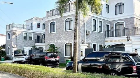 ផ្ទះសម្រាប់ជួល