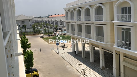 ផ្ទះជួល. ផ្ទះអាជីវកម្ម ជួលធ្វេីហាង រឺការិយាល័យ