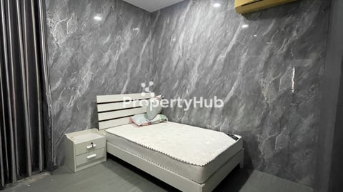 🏠វីឡាភ្លោះអេសម្រាប់ជួលនៅ បុរីប៉េងហួតដឹស្តាមេរាហ្គាដិន 50ម៉ែត្រ