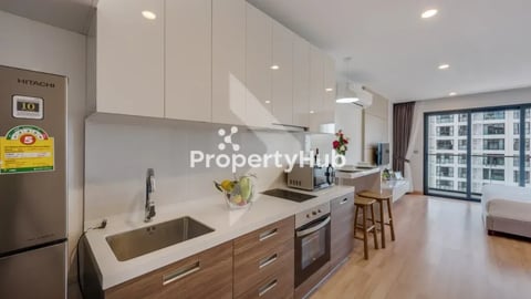 Spacious Studio Apartment for Rent in Tonle Bassac