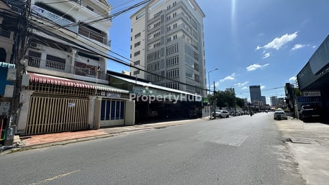 ដីលក់តម្លៃល្អ -» ( ផ្លូវ 608 ទួលគោក)