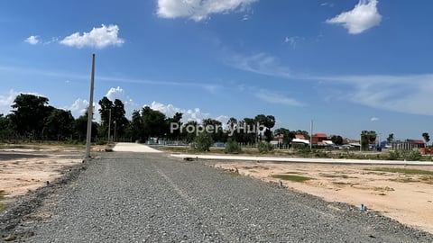 ដីក្នុងបុរី បន្ទាប់ក្រោមទីផ្សារ