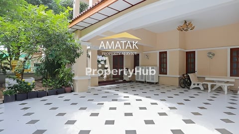 ឃ្វីនវីឡាទំនើប សម្រាប់លក់