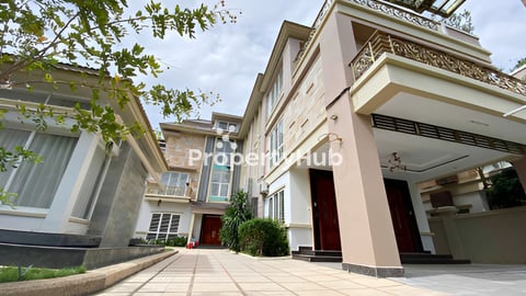 King Villa for Rent in Borey Penghuoth Boeung Snor