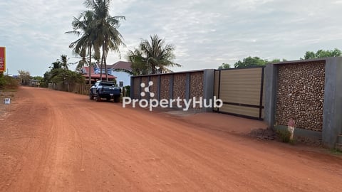 ដីលក់ ជាប់ព្រែកធំ កំពត