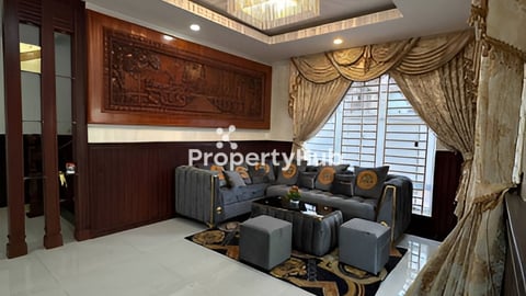 វីឡាឃ្វីនសម្រាប់ជួល នៅក្នុងបុរីប៉េងហួតបឹងស្នោរ